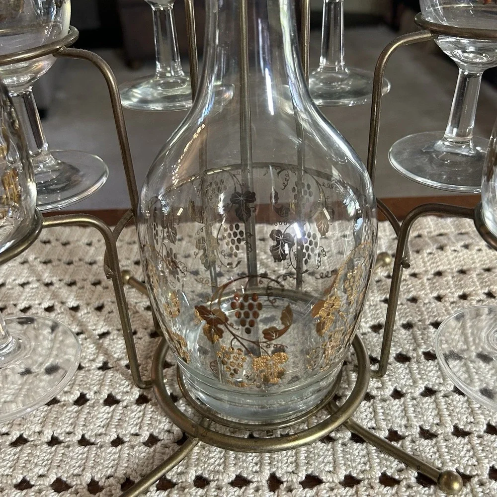 Vtg West Virginia Glass Cascading 6 Wine Glasses and Decanter with Metal Rack